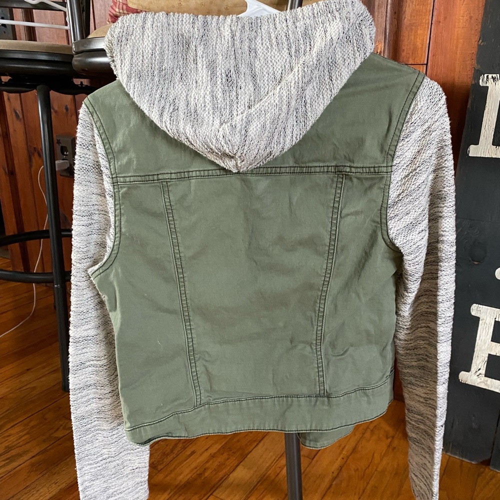 Jacket - Picture 3 of 3